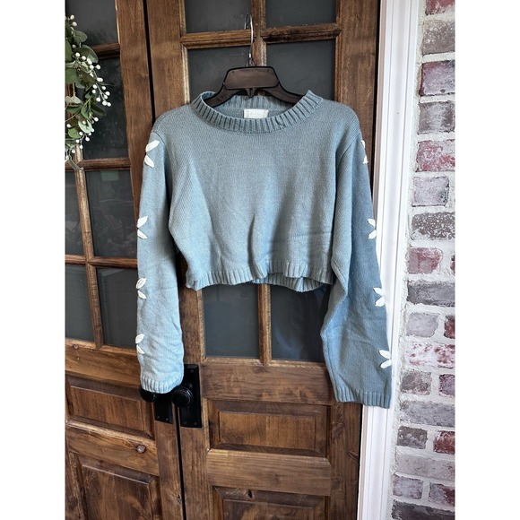 Altar'd State Sweater Cropped Sage Green Sz S Flowers on Arms - Picture 1 of 7